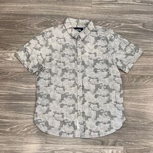 Native youth short sleeve button down shirt. Size XL. NWOT